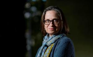 莉迪亞·戴維斯是個異數(shù)，她寫“人們不知道自己知道的東西”