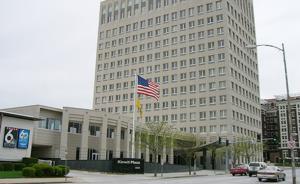 奥马哈探营：只有25名雇员的伯克希尔