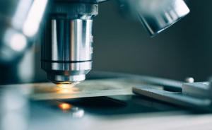 “一滴血測(cè)癌”演變成摳字眼大戰(zhàn)？清華羅永章團(tuán)隊(duì)：無(wú)心炒作