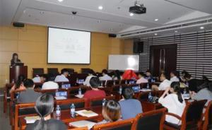 学者紧盯流动儿童问题十年：“教育控人”难控城市人口