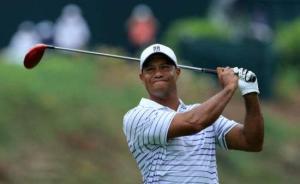 高尔夫名宿泰格·伍兹凌晨被捕，罪名是“不清醒状态下驾车”