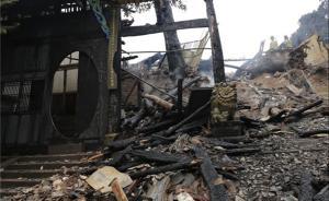 四川蓬溪高峰山古建筑被焚毁，系全国重点文物保护单位