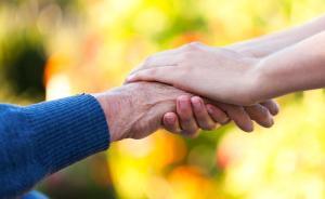 古稀老人起訴兒子要求“常回家看看”：每年至少見面兩次