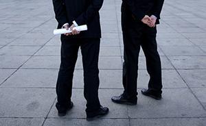 督察組一到存在20年的垃圾場被清理，媒體：與逢場作戲無異