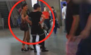 女大学生拍诈骗现场，遭抢手机威胁删除