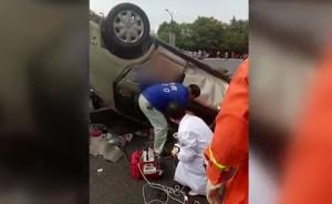 2人偷奶粉驾车逃窜致翻车,司机身亡