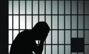 梅州古稀老人买智障女为妻，生子后将女子转卖获刑8年