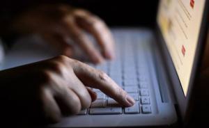 裸条放贷人阴魂不散：利诱裸贷女生介绍愿接受“肉偿”的下家