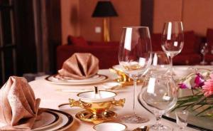 謝師宴、減壓旅游、考駕照：“后高考經濟”消費熱潮已經上演