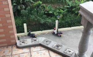 3接亲男子推搡追逐，致迎亲伴娘坠亡