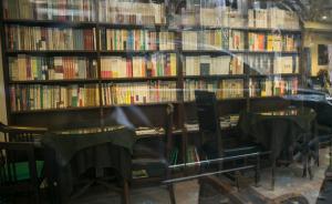 《2015年新闻出版产业分析报告》发布，谁说纸书会死？