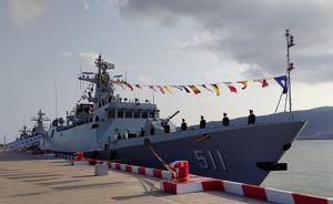 軍報關(guān)注軍港安全：有導(dǎo)游詳細(xì)介紹軍艦情況，還組織游客拍照