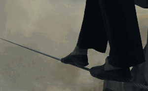 軍報：有的人講話云遮霧繞，其實是能力不夠只能裝腔作態(tài)