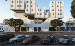 評展·資訊｜不無尷尬的茜茜公主與被“切割”的藝術家法圖