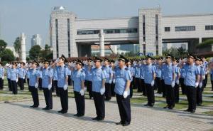 浙江省工商局推出窗口午休值班制度，工作时间“无间断”办事