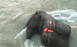 四川67岁老人漂流遭遇上游泄洪被困