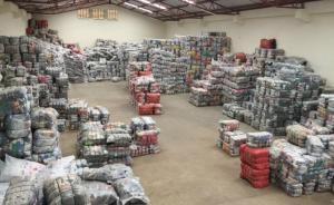 爱心回收旧衣被偷卖非洲背后：问题非中国独有，不能羞谈赚钱