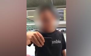 列车晚点，乘客质问站长“想干不想干”