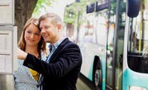 100城市方案②｜交通：從超級(jí)街區(qū)到免費(fèi)公交