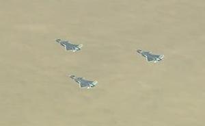 建军90周年阅兵｜歼20首次以战斗状态亮相，背后有何信息