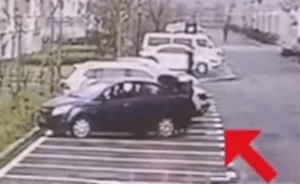 為吃餃子，上海一男子藏身汽車后備廂躲避防疫檢查進(jìn)小區(qū)