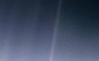 NASA重洗著名老照片“暗淡蓝点”：摄于地球60亿公里外