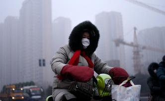寒潮、暴雪等預警齊發(fā)，中東部地區(qū)大范圍雨雪大幅度降溫