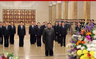 金正恩參謁太陽(yáng)宮紀(jì)念金正日誕辰78周年