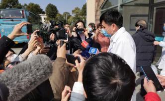 張文宏：最好的醫(yī)療資源都來了，是上海重癥救治方案核心內(nèi)容