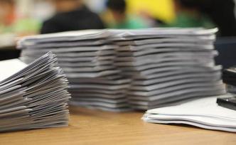 企業(yè)想復(fù)工得提交21份材料！人民日?qǐng)?bào)：幫把手，不要亂伸手