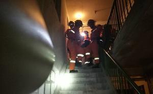300余斤男子家中昏倒，7名消防員抬下5樓送醫(yī)仍不幸離世