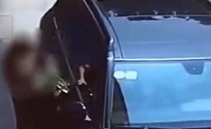 丈夫車上坐女子，妻子攔車當(dāng)場被軋死