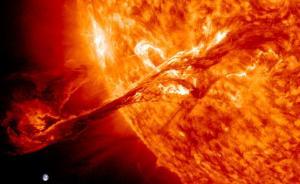 新一輪太陽風(fēng)暴來了：太陽昨晚爆發(fā)12年來最強(qiáng)耀斑