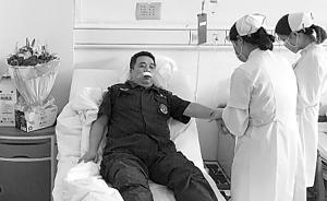 河南民警徒手接住墜樓者門牙被磕掉，酒后輕生男子安然無恙