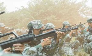 新生军训模拟真实战场，空袭毒气样样有