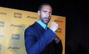 为了亡妻，曼联铁汉戴起了拳击手套