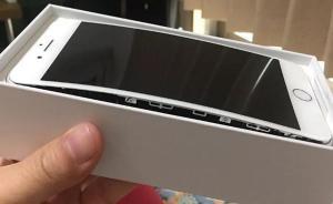 iPhone 8現(xiàn)多起電池開裂：美拆解網(wǎng)站稱貨源來自三星