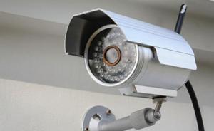 湖南高校旁“无人书店”装监控引争议，网友：请多一份信任