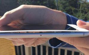 美國再現(xiàn)兩例iPhone 8面板開裂，已發(fā)生10起案例