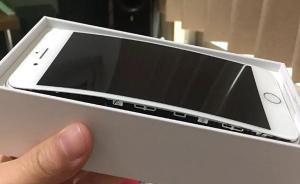iPhone 8“十連裂”：鼓脹電池和玻璃外殼誰在惹禍