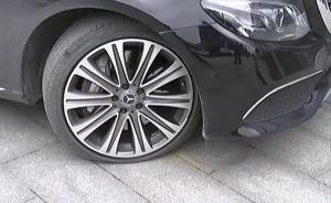 奔驰半月爆两胎，4s店：过坑得30码