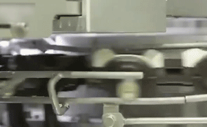 “無人工廠”實拍:1小時包10萬餃子