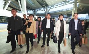 十九大简朴务实会风体现党风新气象，社会各界纷纷点赞