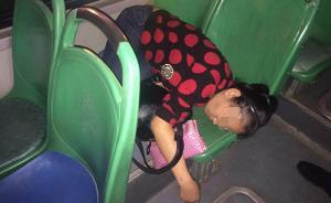 武漢女子與丈夫爭吵后喝三斤勁酒醉倒公交，民警開道救其一命