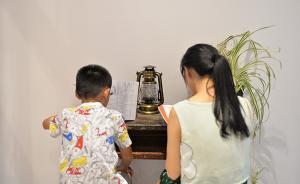 家长叹陪孩子写作业双方都煎熬，专家：焦虑情绪影响亲子关系