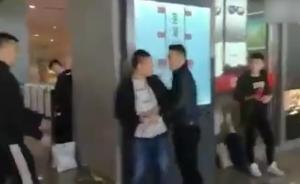 民警扮網(wǎng)友與逃犯熱聊，見面后將其抓獲