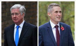 英國國防大臣因性騷擾丑聞辭職，梅姨核心幕僚繼任