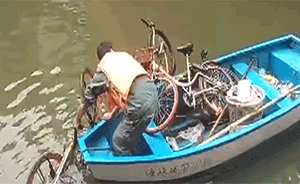 广州天河:一个月打捞七百多辆共享单车
