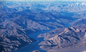 青藏高原周邊為何多地震：印度板塊向北擠壓，高原在擴(kuò)張