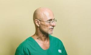 争议专家宣布头颅移植手术用时18小时成功在人类遗体上实施